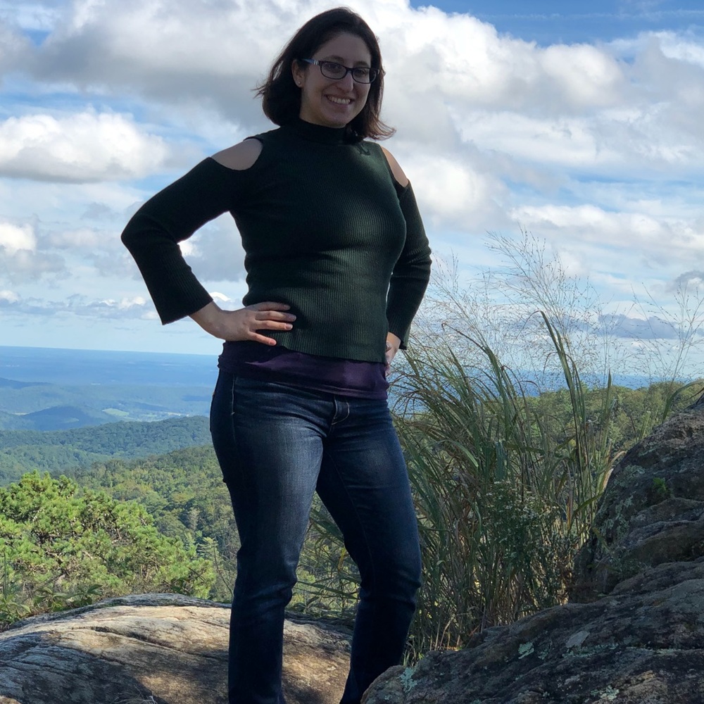 Meet your Posher, Jennifer